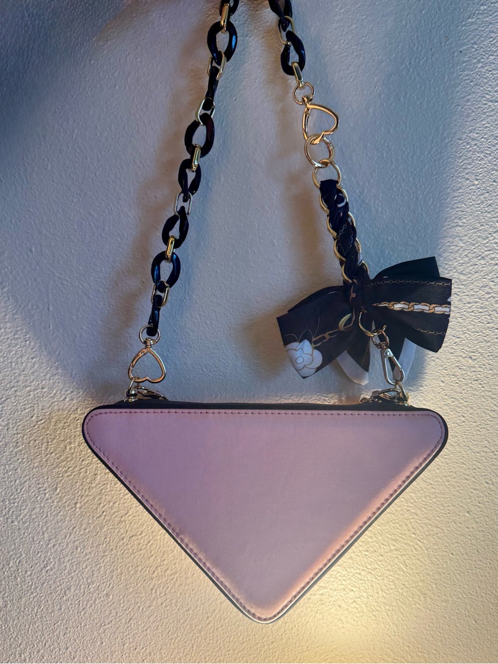 PRADA beauty paradoxe Pink Triangle with black gold hardware - Picture 9 of 9